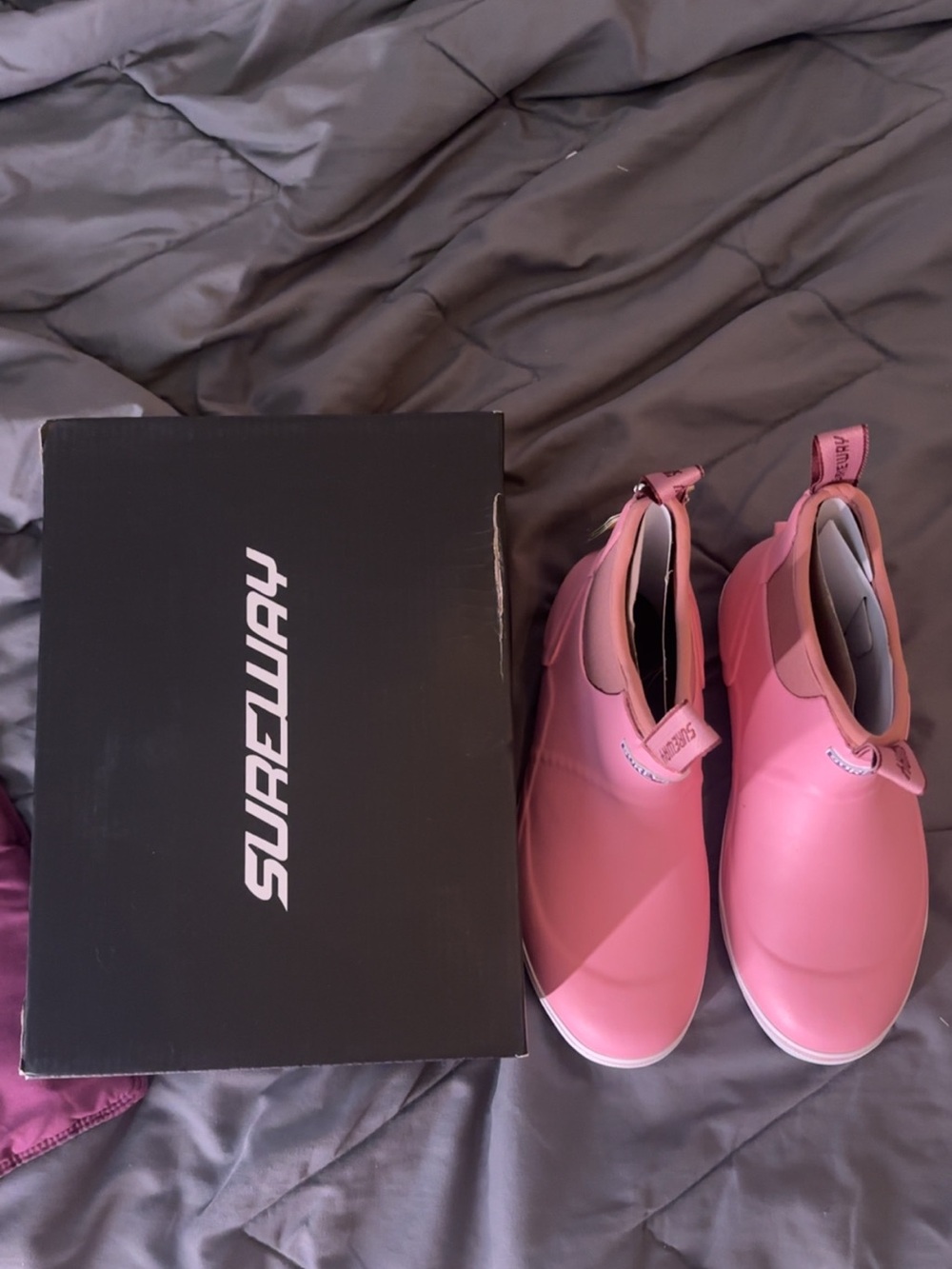 NWT Womens Waterproof Pink Slip-On Rain Boots - Picture 2 of 4
